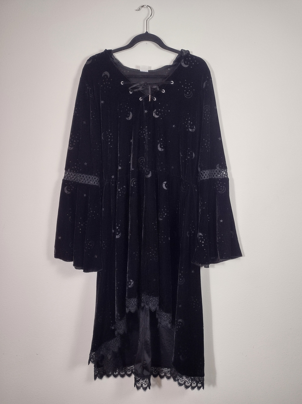 Spirit Halloween Celestial Coven Hooded Velvet Bell Sleeve High Low Mini Dress - Picture 2 of 15